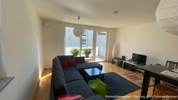 Moderne 3-Zi. Wohnung mit Balkon gegenüber den Pegnitzauen